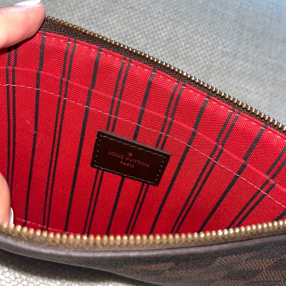 damier ebene neverfull pouch